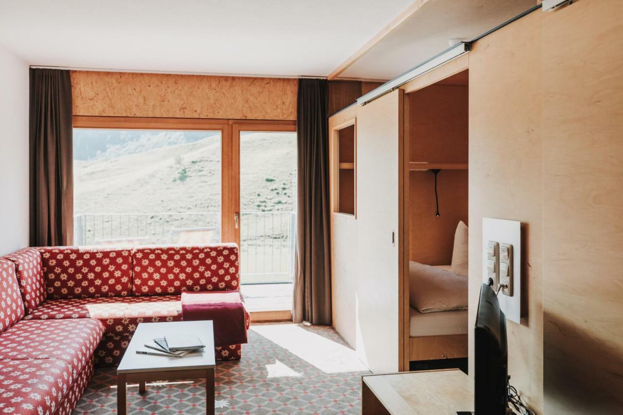 Hotel Adler ワース エクステリア 写真